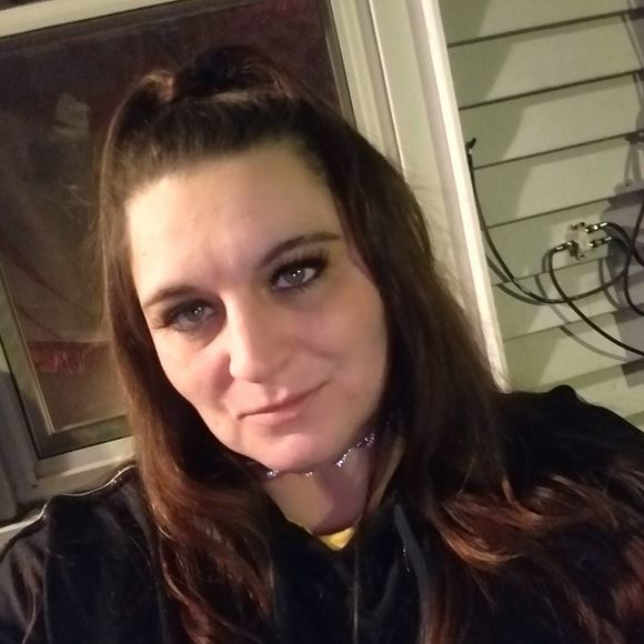 Meet your Posher, Sara - Picture 1 of 1